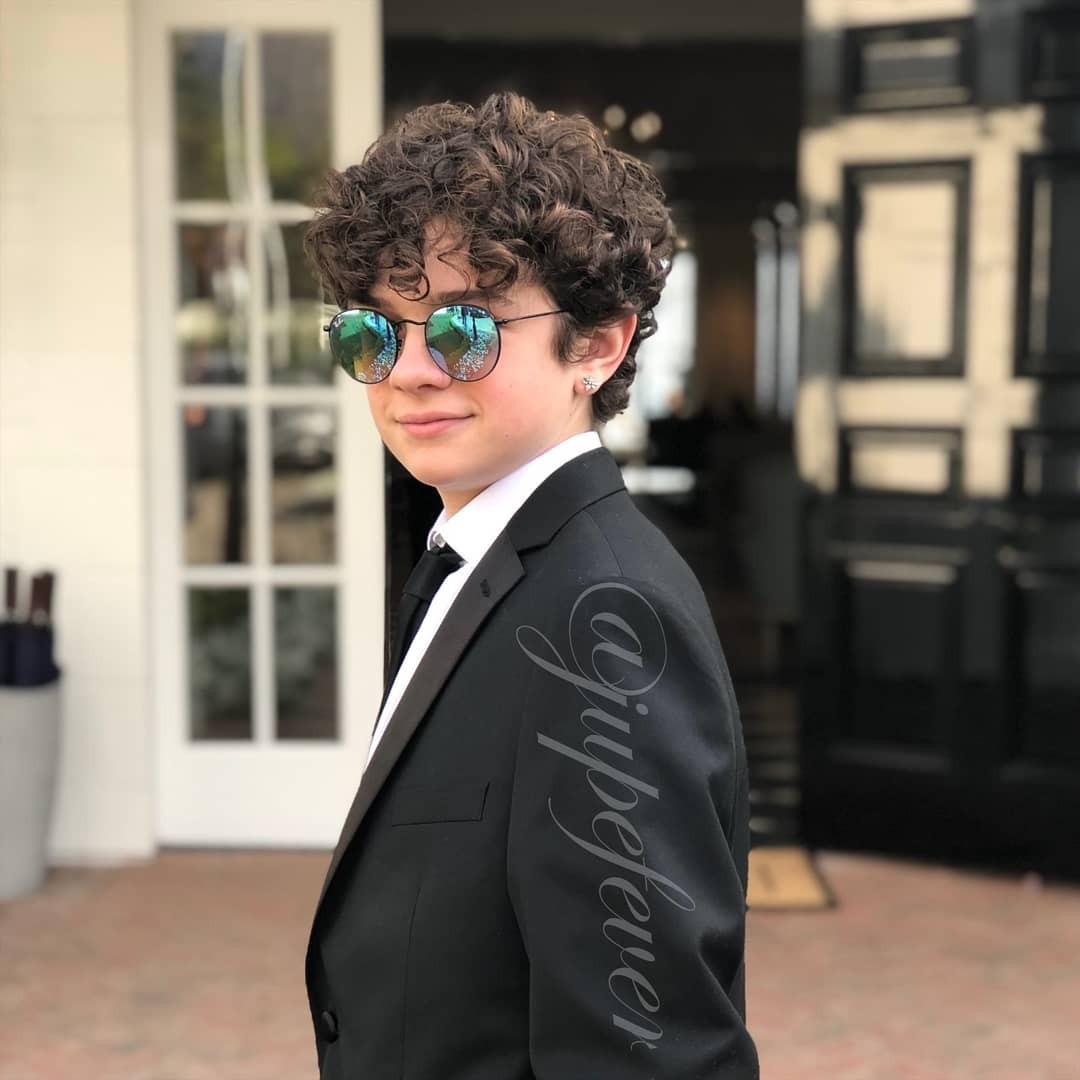 A New Hollywood Star, Here 10 Handsome Looks of Noah Jupe. 