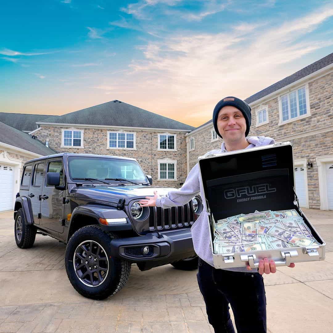 Roman Atwood Net Worth 2022: A Real Time Update on Richer Life!