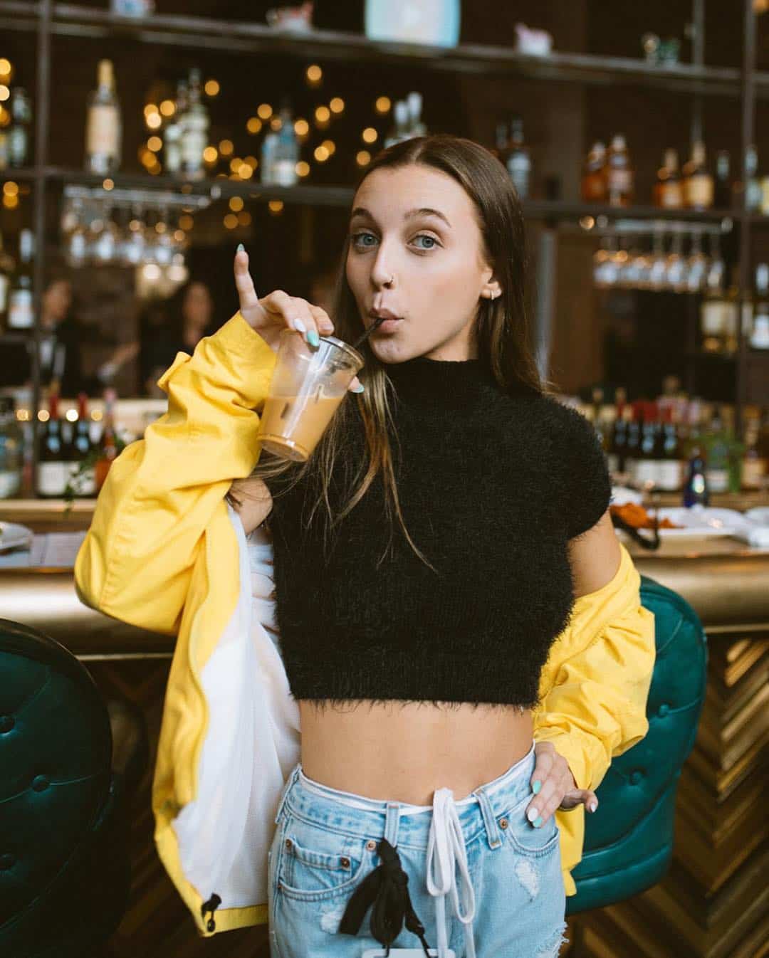 Emma Chamberlain - Biography, Profile, Facts and Career