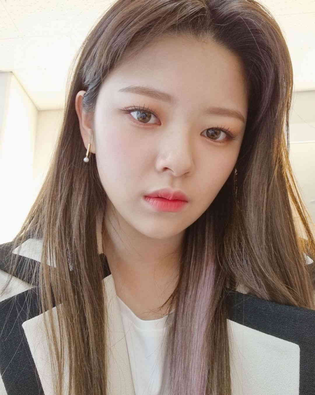 Jeongyeon TWICE - Biography, Profile, Facts, and Career