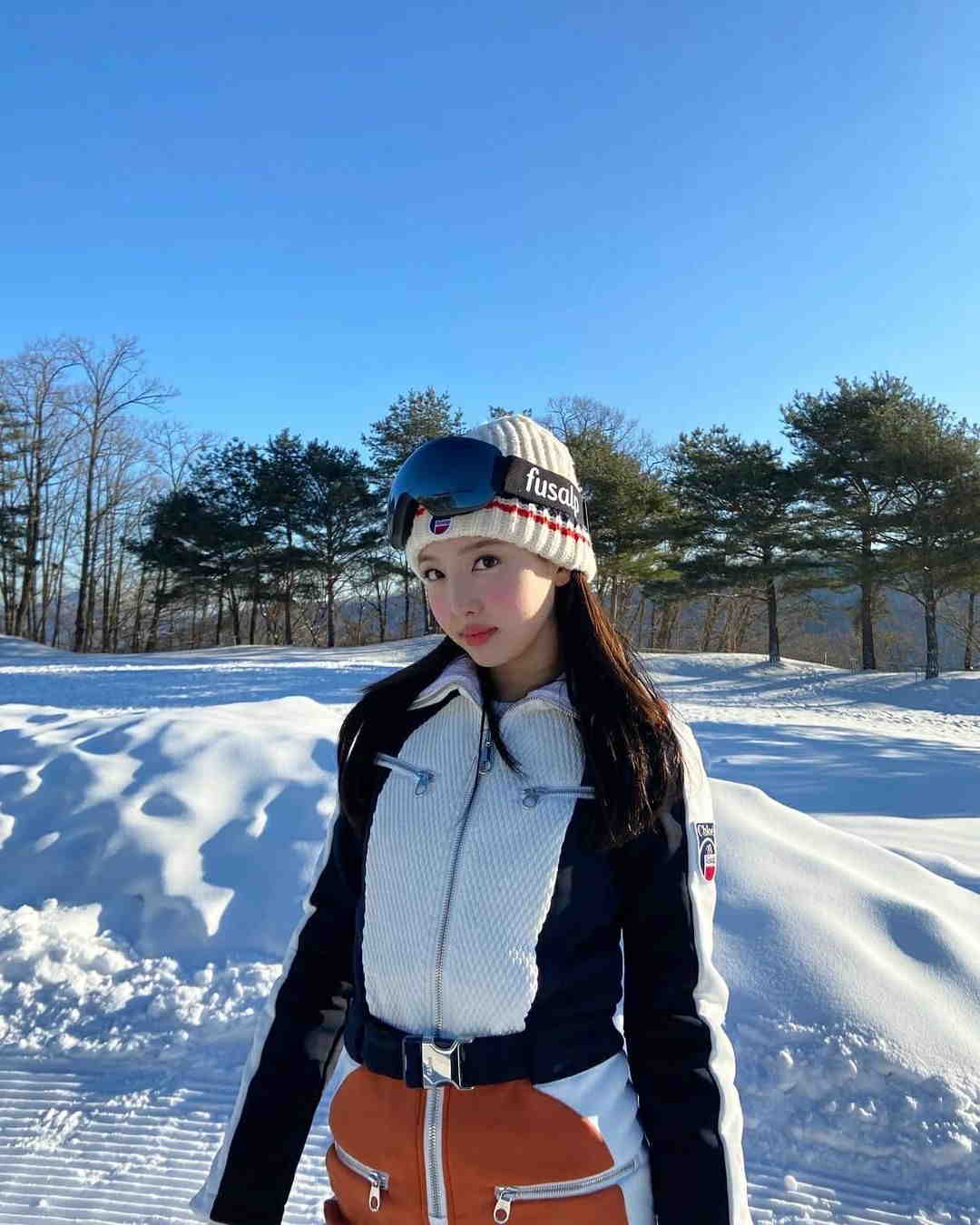 Nayeon TWICE - Biography, Profile, Facts, and Career