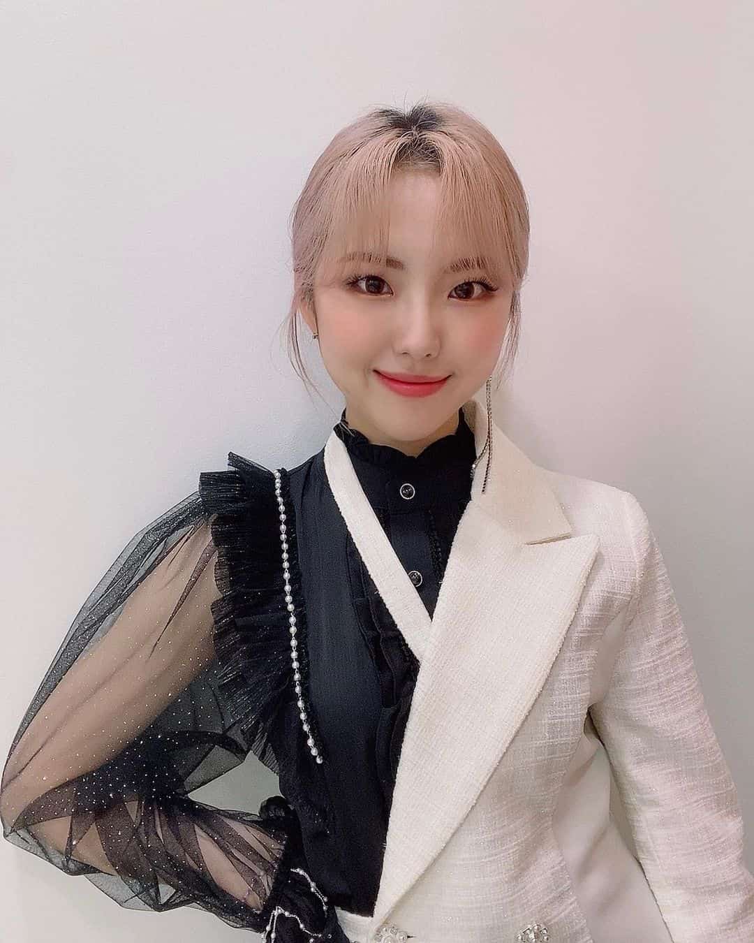 Seokyoung (GWSN) - Biography, Profile, Facts, and Career
