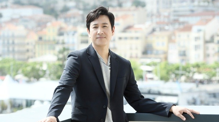 Lee Sun Kyun - Bio, Profile, Facts, Age, Wife, Ideal Type