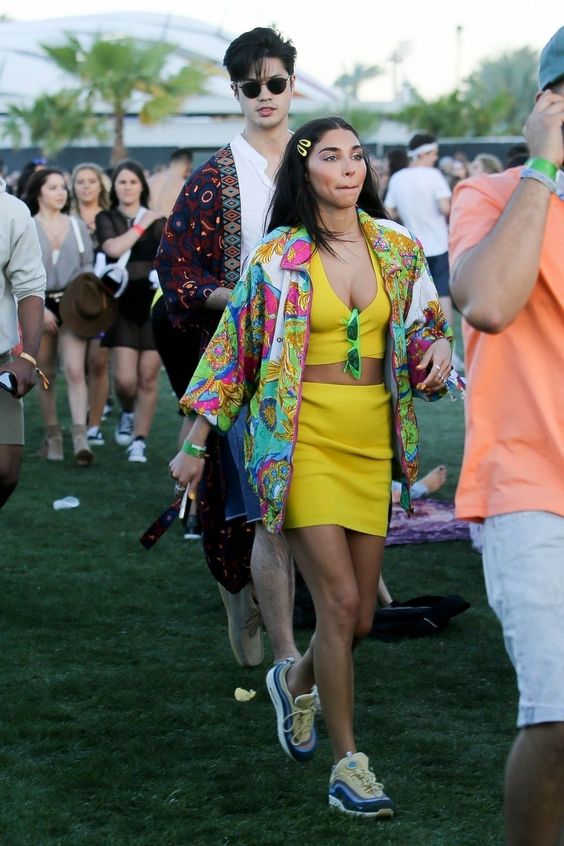 10 Attention-Grabbing Festival Outfits from Celebrities