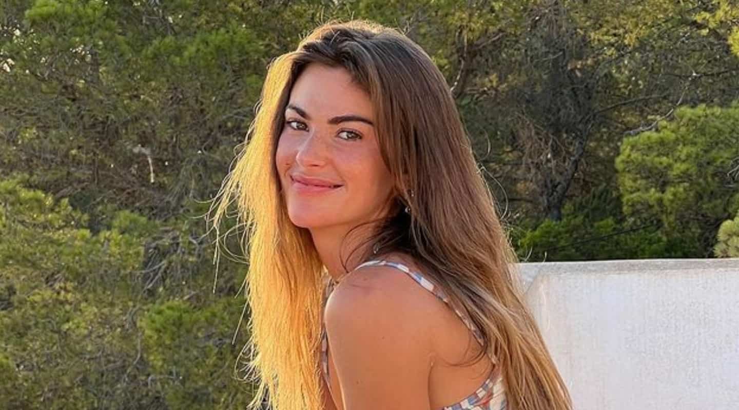 Clara Berry - Biography, Profile, Facts, and Career